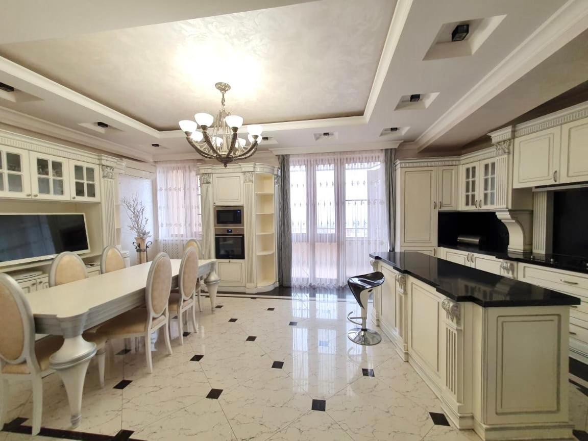 Роскошная Двухуровневая Квартира Luxurious Duplex Apartment Erevan Exterior foto